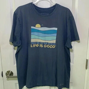 Life is good “take me to the ocean” T-shirt navy blue size large